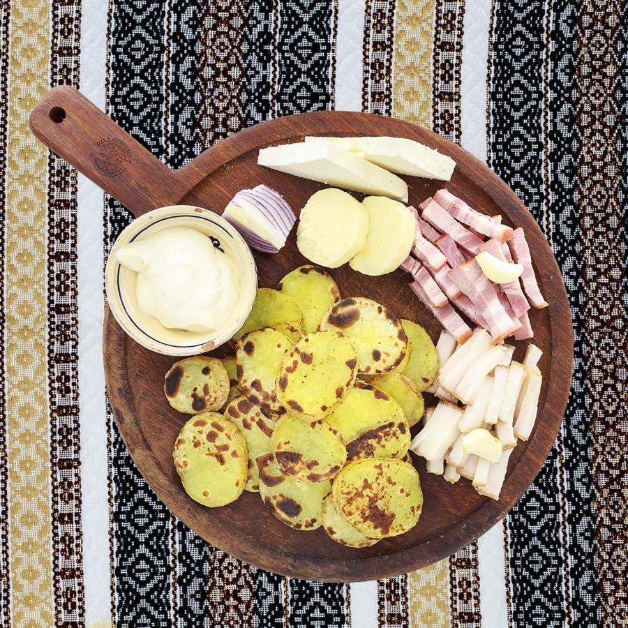 Restaurant Pensiune Bucovina Câmpulung Moldovenesc المظهر الخارجي الصورة